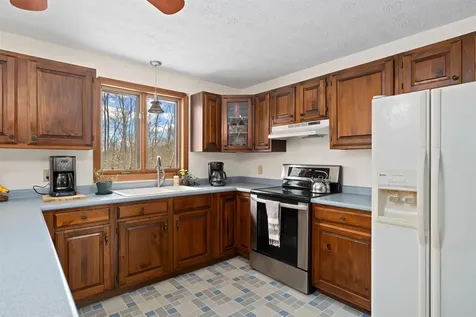 36 Church Street Barrington NH 03825