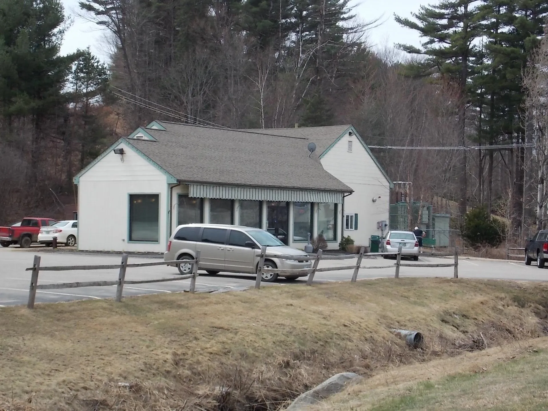 1457-1467 Lake Shore Road Gilford NH 03249