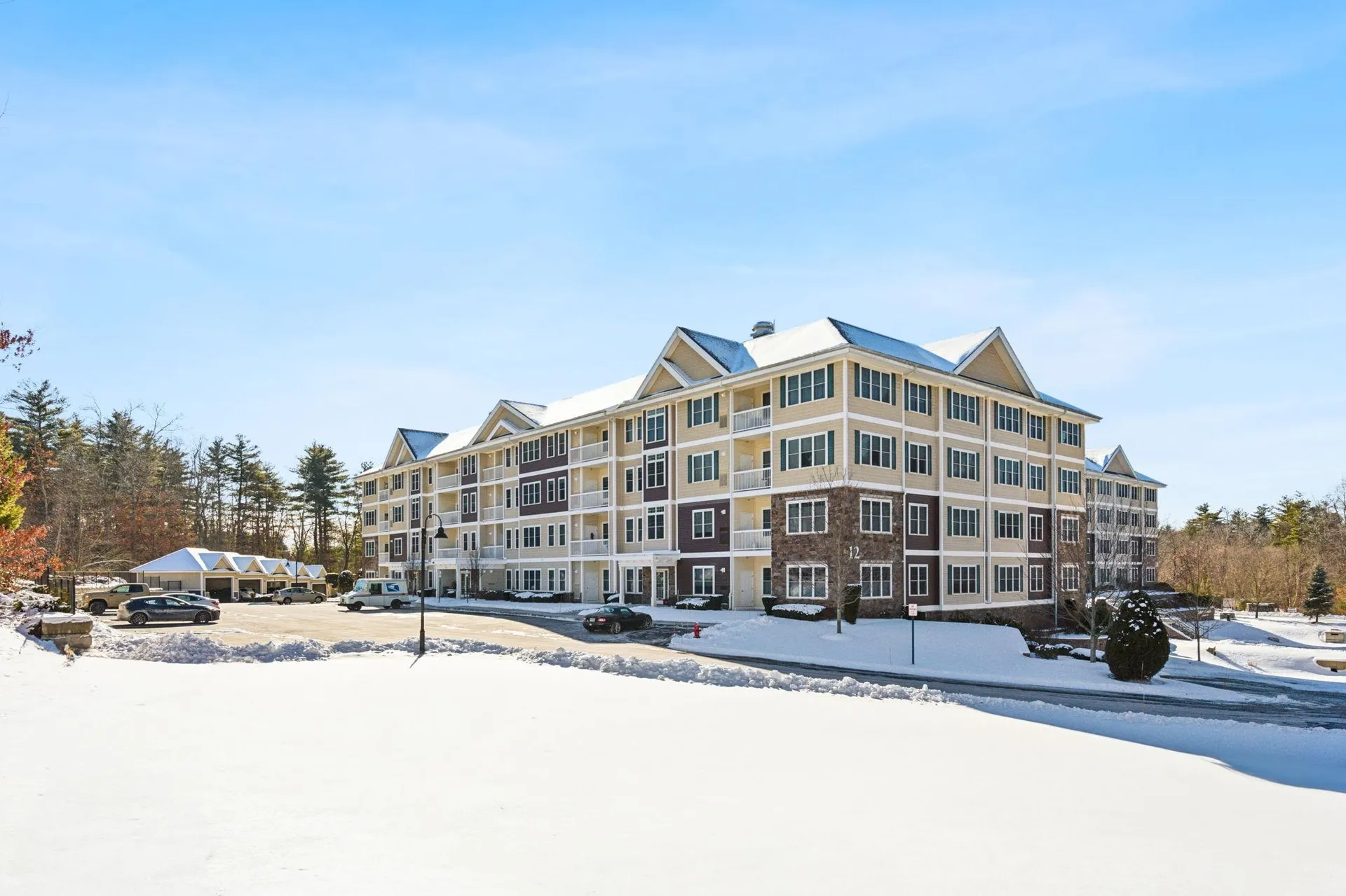 12 Braemoor Woods Road Salem NH 03079