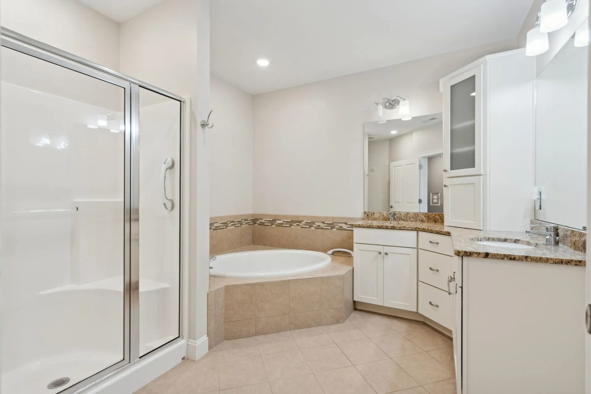 12 Braemoor Woods Road Salem NH 03079