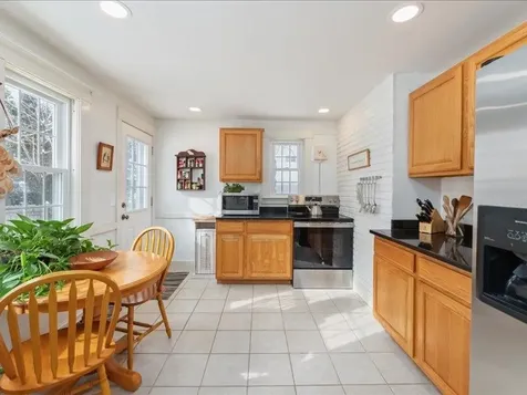 58 Arch Street Keene NH 03431