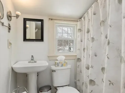 58 Arch Street Keene NH 03431