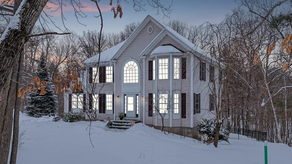 4 Tarbell Road Windham NH 03087