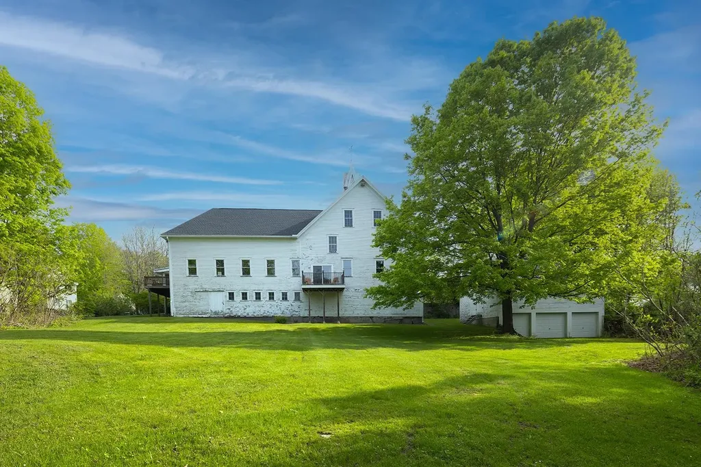 9 West Main Street Warner NH 03278