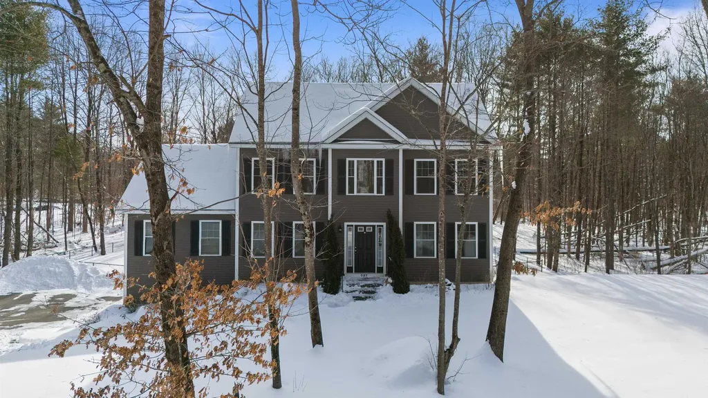 227 Ash Swamp Road Newmarket NH 03857