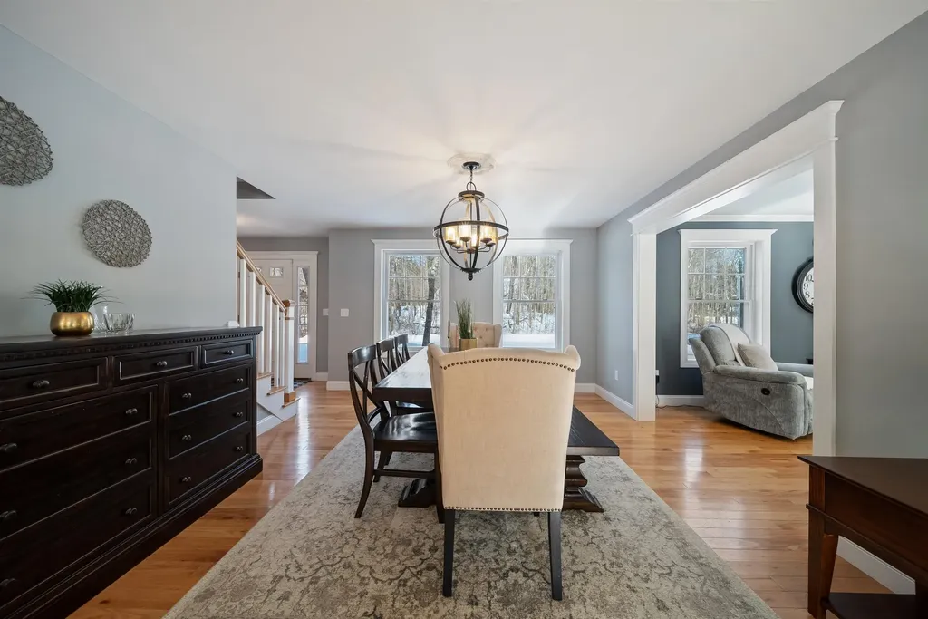 227 Ash Swamp Road Newmarket NH 03857