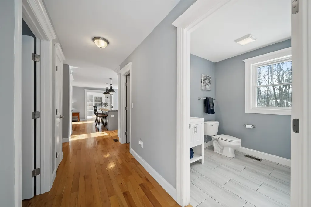 227 Ash Swamp Road Newmarket NH 03857