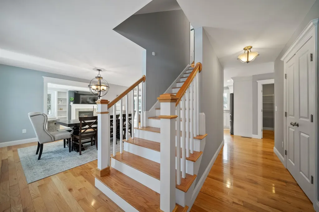 227 Ash Swamp Road Newmarket NH 03857