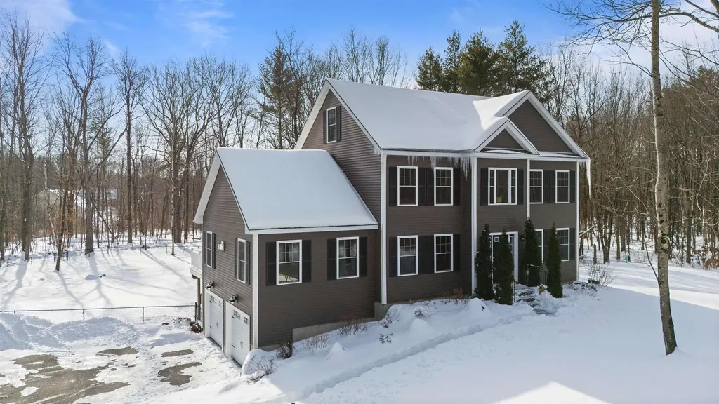 227 Ash Swamp Road Newmarket NH 03857
