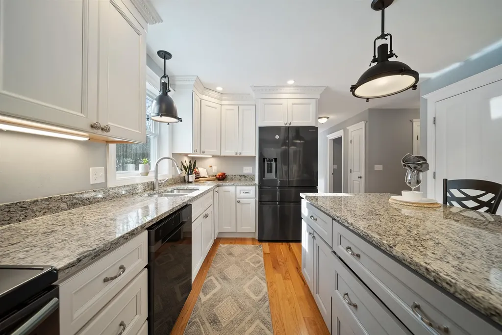 227 Ash Swamp Road Newmarket NH 03857
