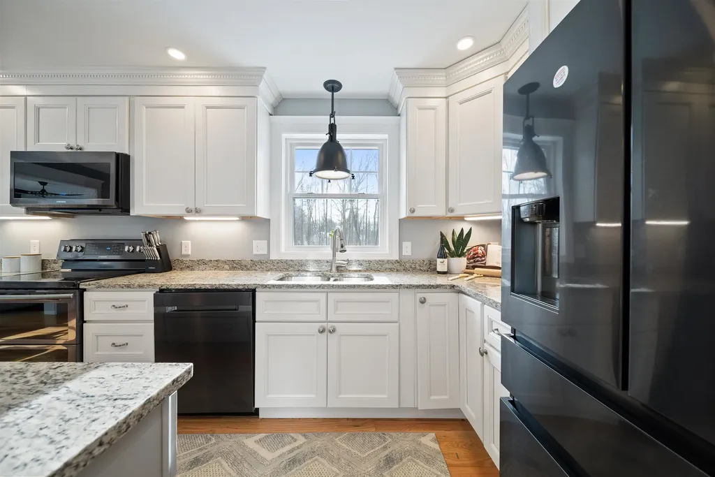 227 Ash Swamp Road Newmarket NH 03857
