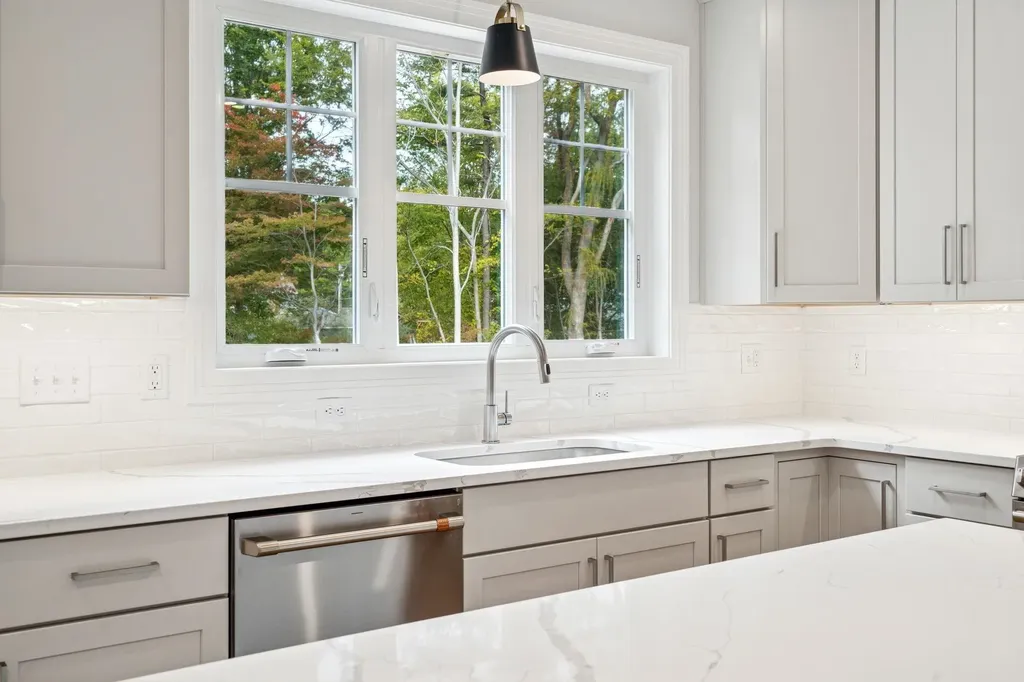 14 Birch Street Portsmouth NH 03801