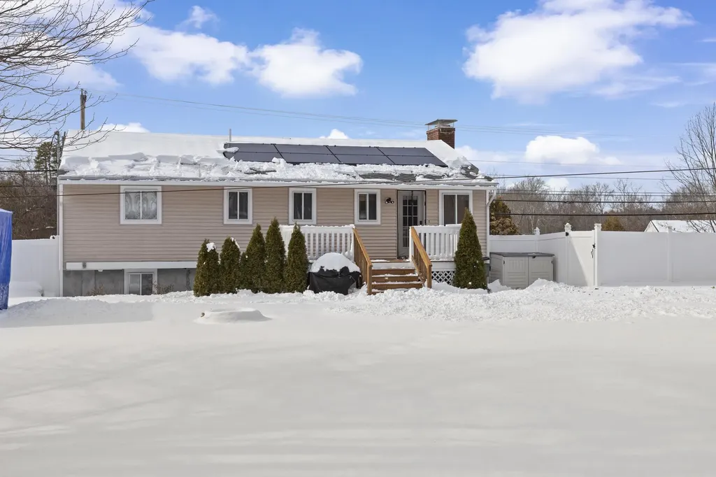 594 S Mammoth Road Manchester NH 03109