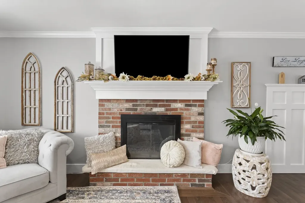 594 S Mammoth Road Manchester NH 03109