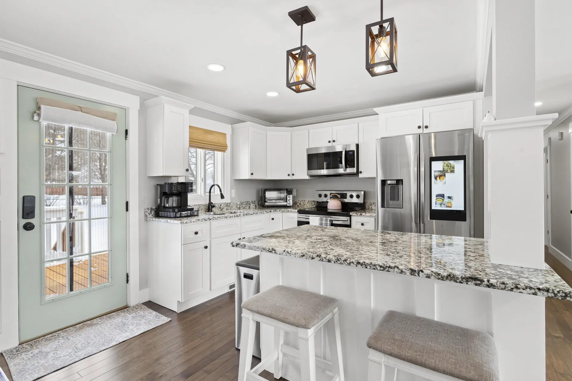 594 S Mammoth Road Manchester NH 03109