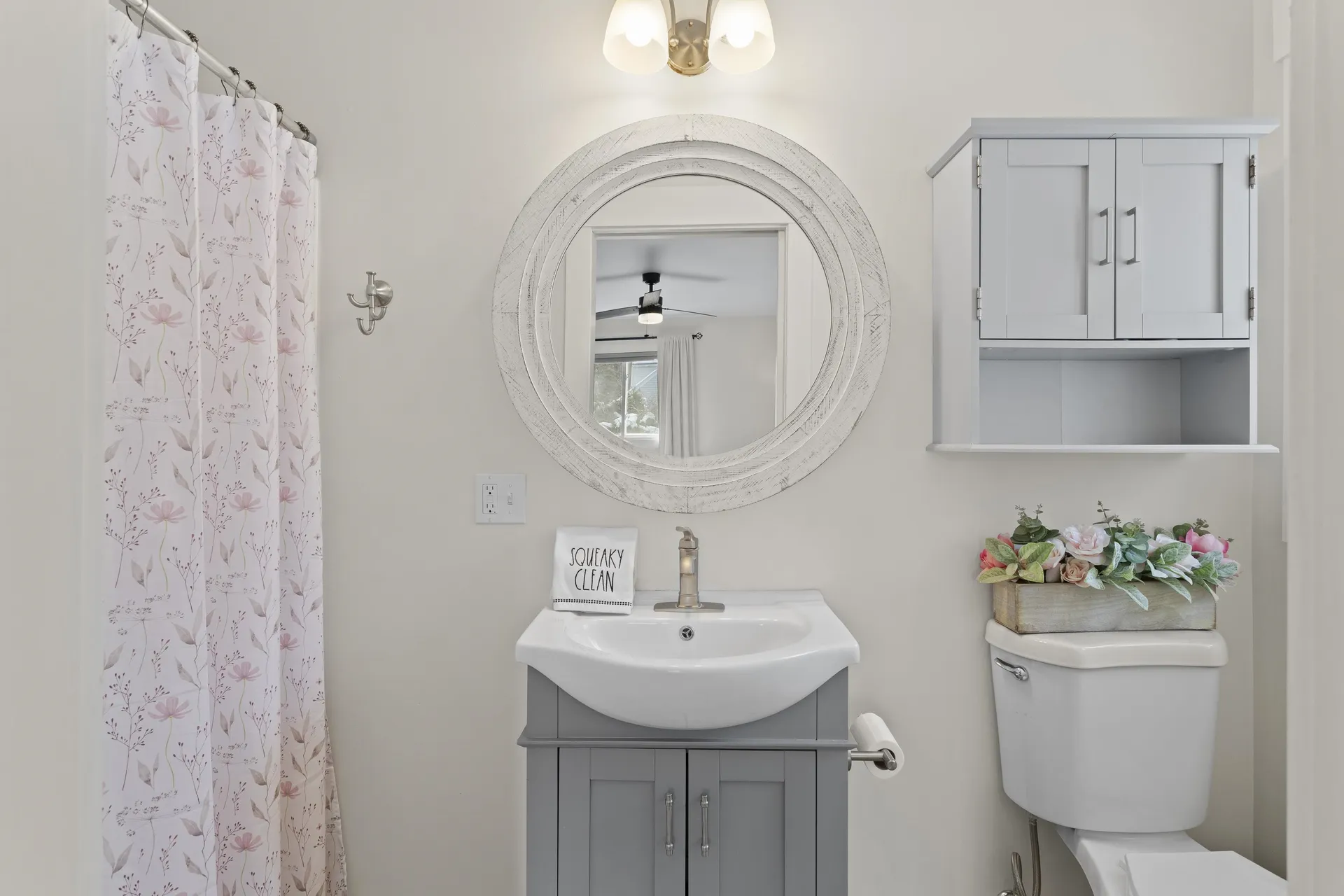 594 S Mammoth Road Manchester NH 03109