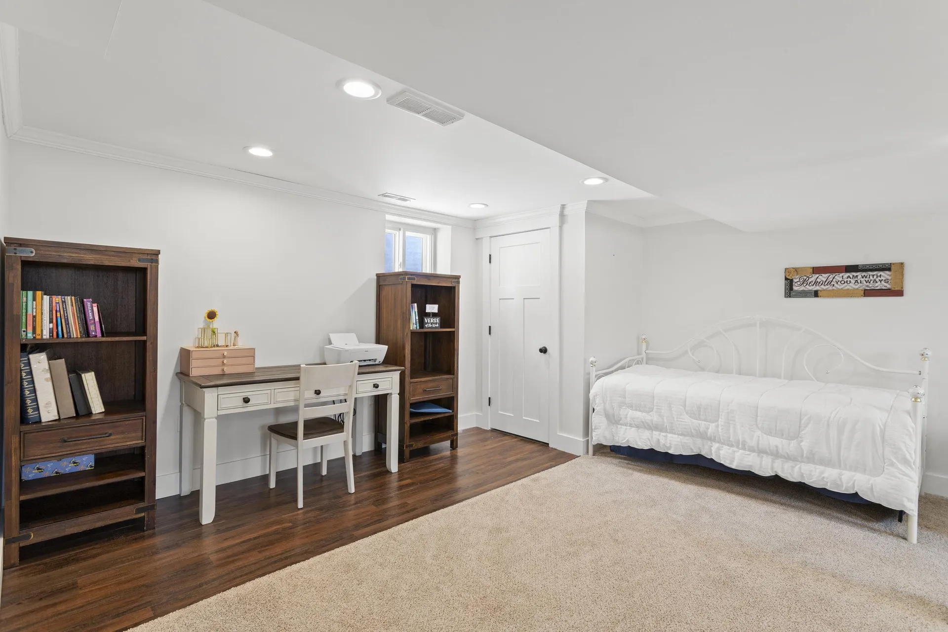 594 S Mammoth Road Manchester NH 03109