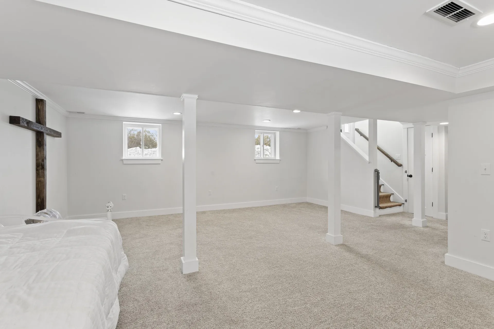 594 S Mammoth Road Manchester NH 03109