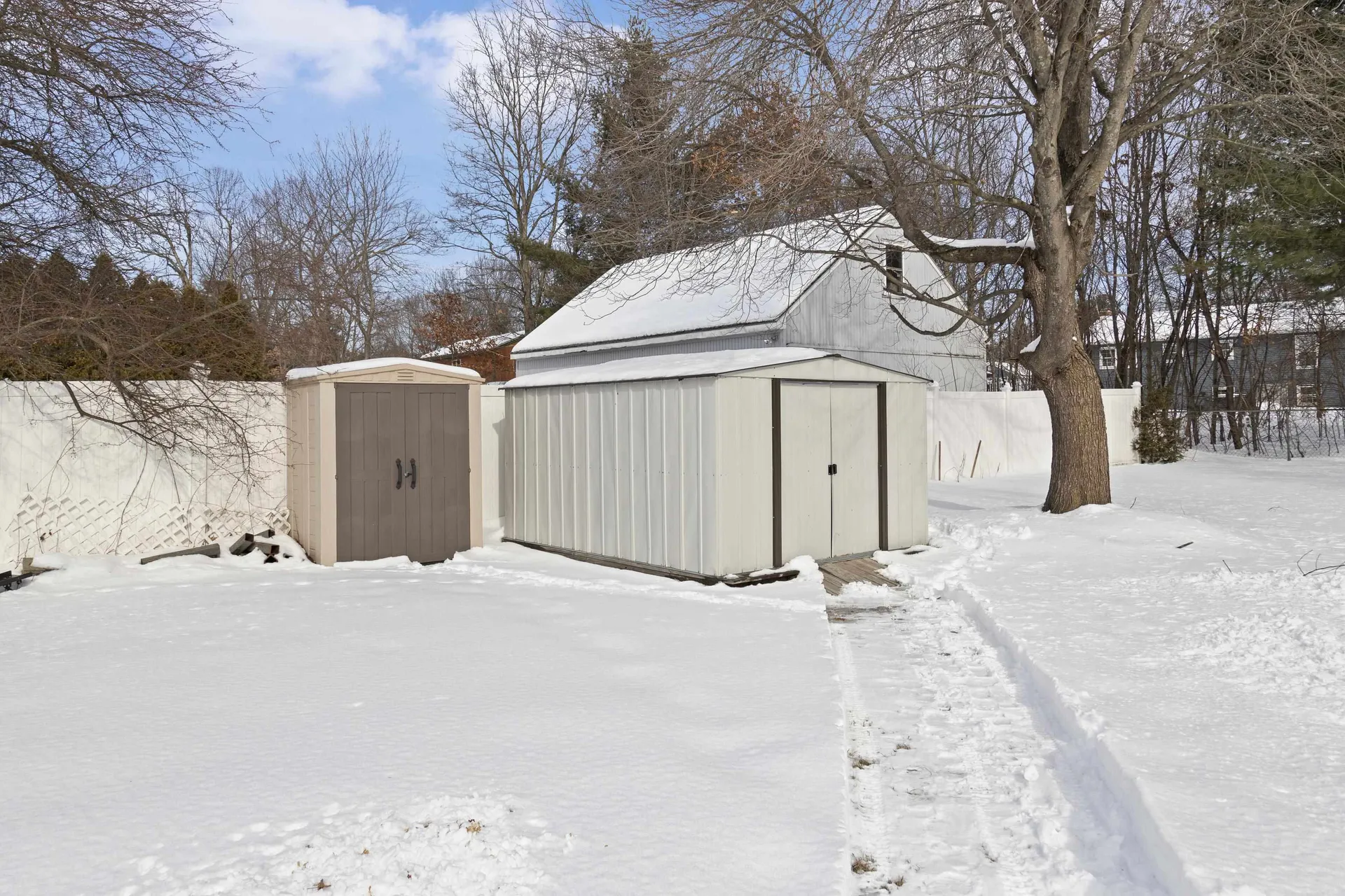 594 S Mammoth Road Manchester NH 03109