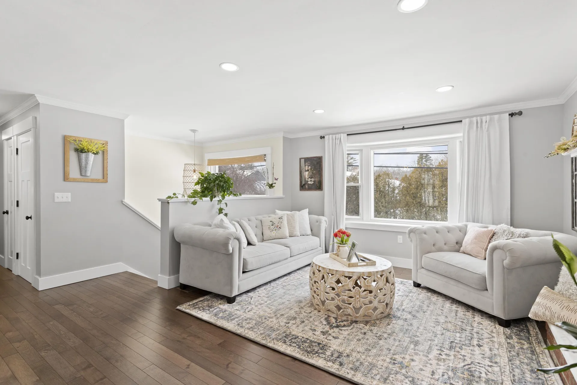 594 S Mammoth Road Manchester NH 03109