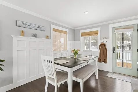 594 S Mammoth Road Manchester NH 03109