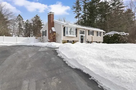 594 S Mammoth Road Manchester NH 03109