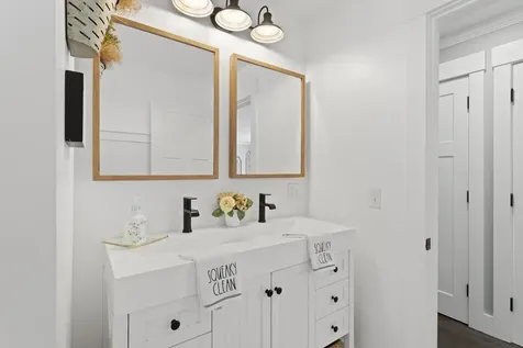 594 S Mammoth Road Manchester NH 03109