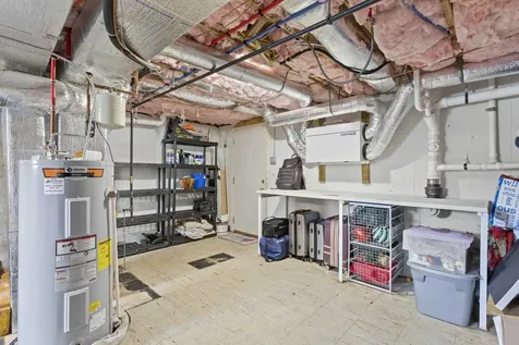 594 S Mammoth Road Manchester NH 03109