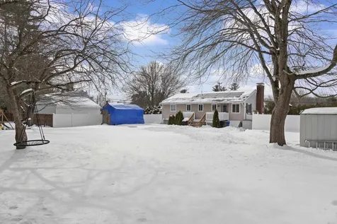 594 S Mammoth Road Manchester NH 03109