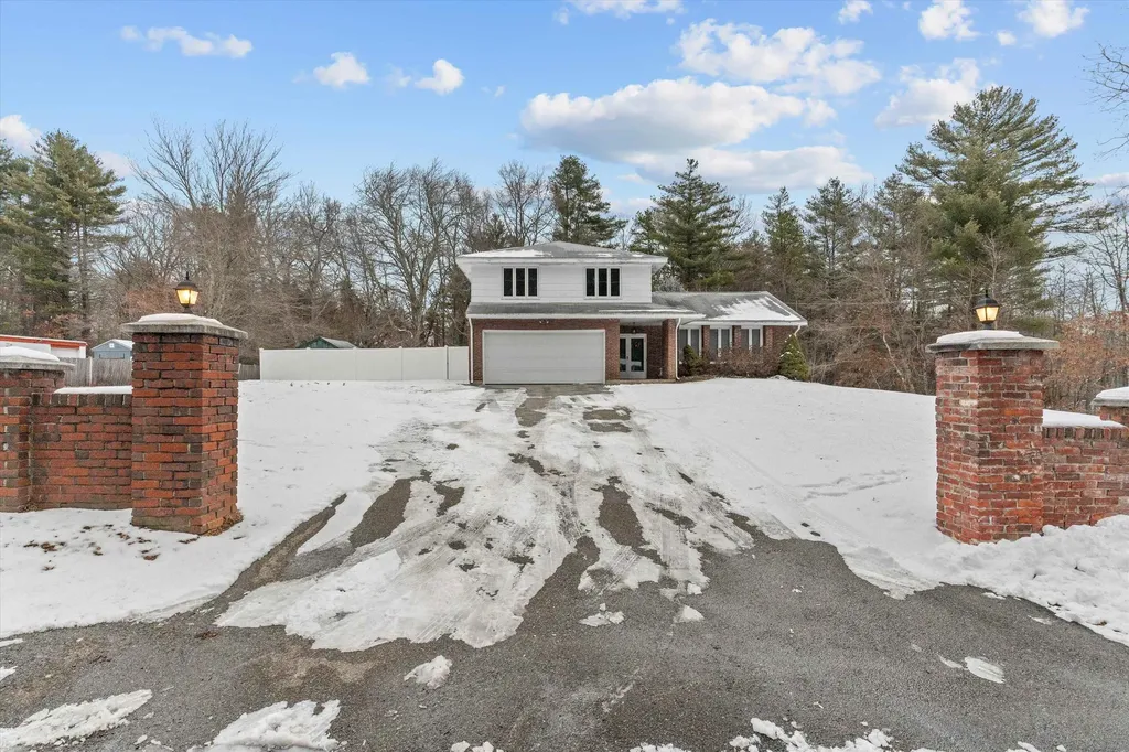 144 Brady Avenue Salem NH 03079
