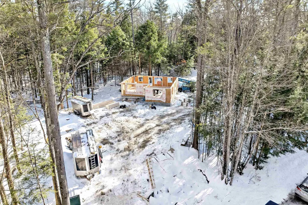 14 Westwood Drive Wolfeboro NH 03894