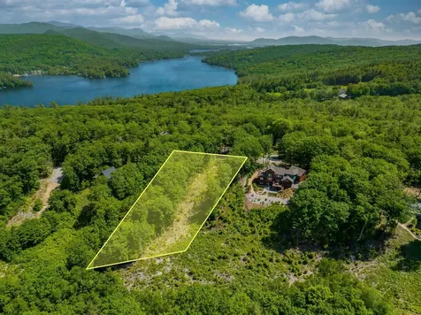 12 Peaked Hill Ashland NH 03217
