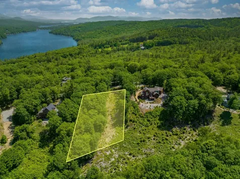 12 Peaked Hill Ashland NH 03217