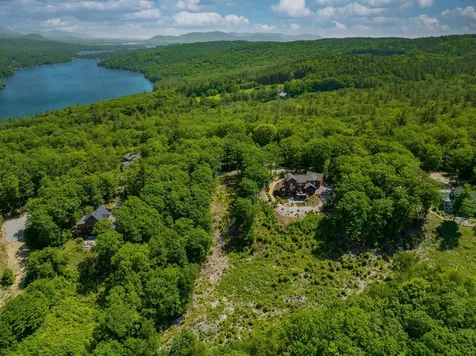 12 Peaked Hill Ashland NH 03217