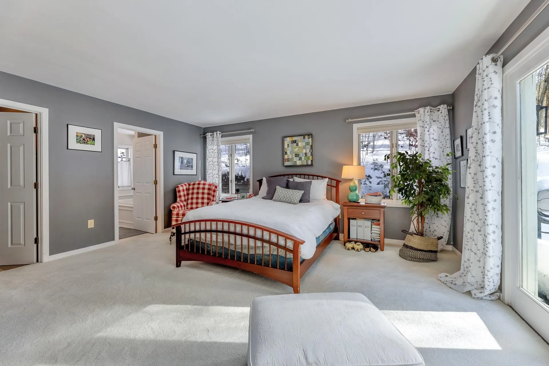 383 Jay Hill Road Hartford VT 05059