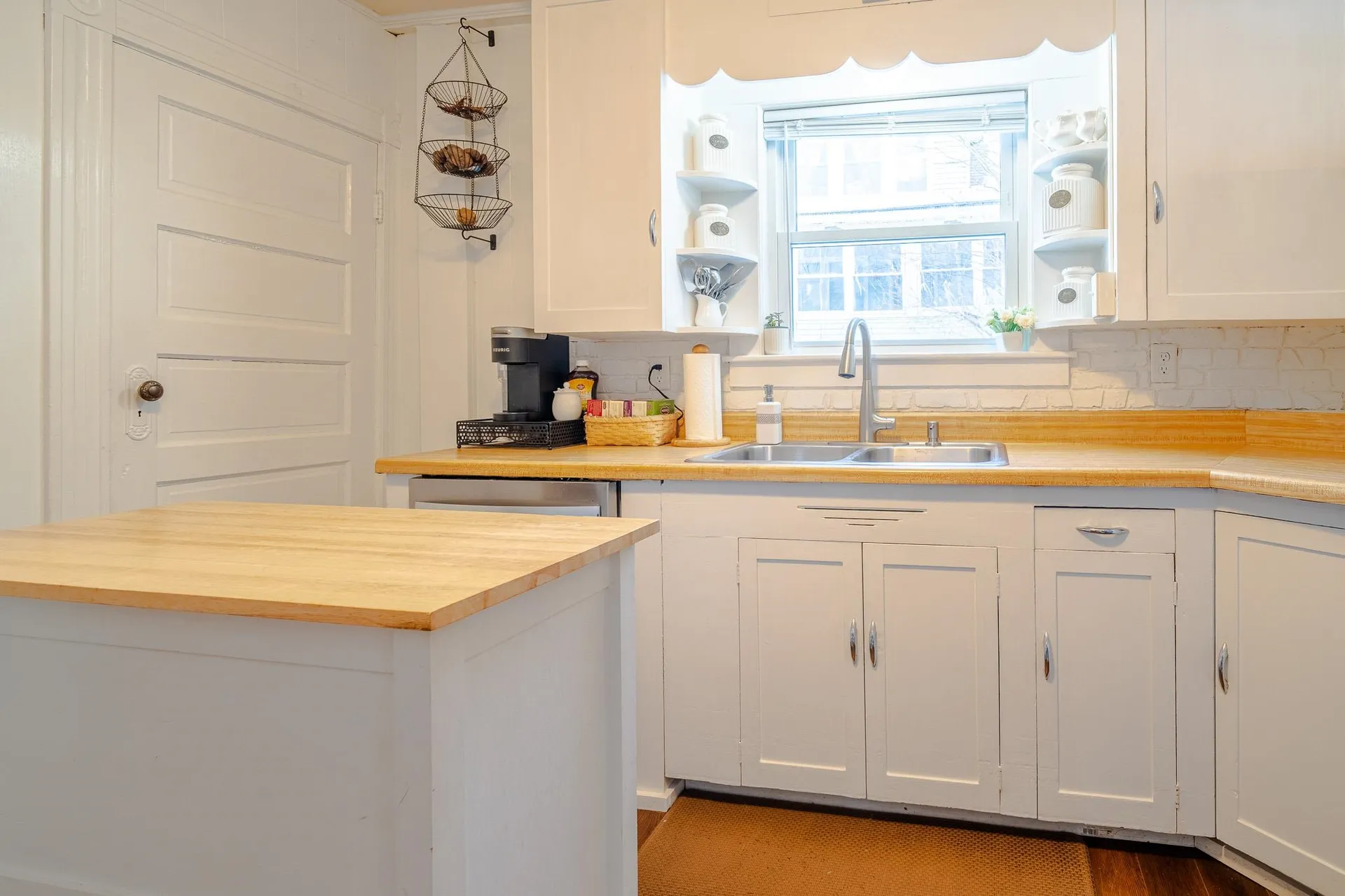 17 Sanborn Street Laconia NH 03246