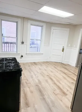 144 Pearl Street Manchester NH 03104