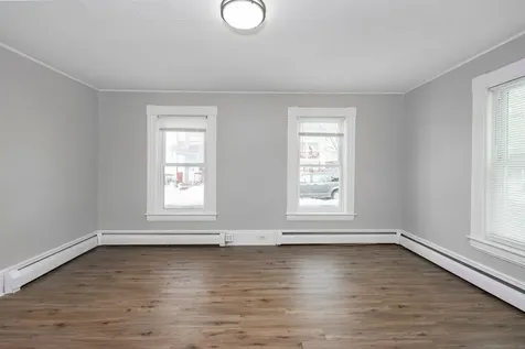 221 Lake Avenue Manchester NH 03103