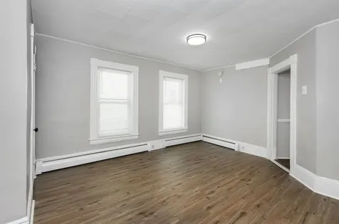 221 Lake Avenue Manchester NH 03103