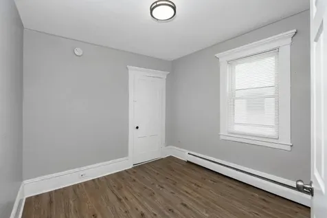 221 Lake Avenue Manchester NH 03103