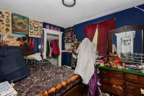 221 Lake Avenue Manchester NH 03103