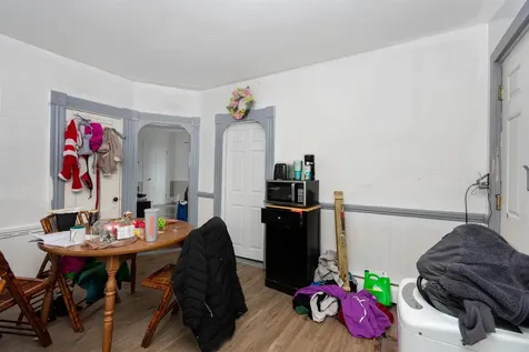 221 Lake Avenue Manchester NH 03103