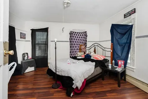 221 Lake Avenue Manchester NH 03103