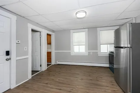 221 Lake Avenue Manchester NH 03103