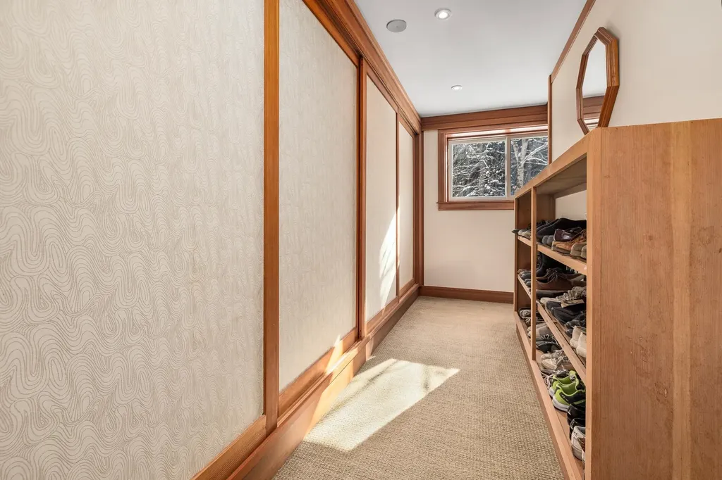 15 Thompson Road Hanover NH 03755