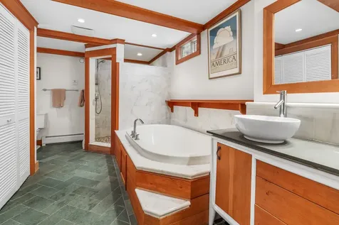 15 Thompson Road Hanover NH 03755