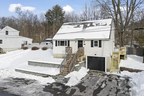 41 Dunbar Street Manchester NH 03103