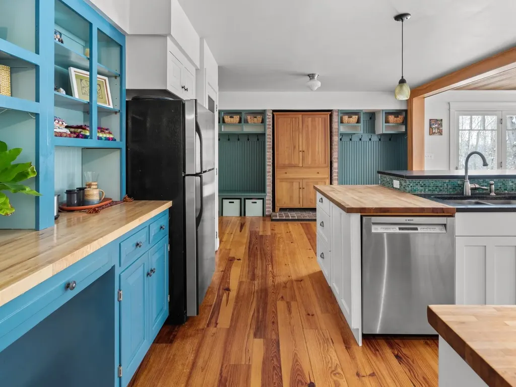 272 Spring Hollow Lane Montpelier VT 05602