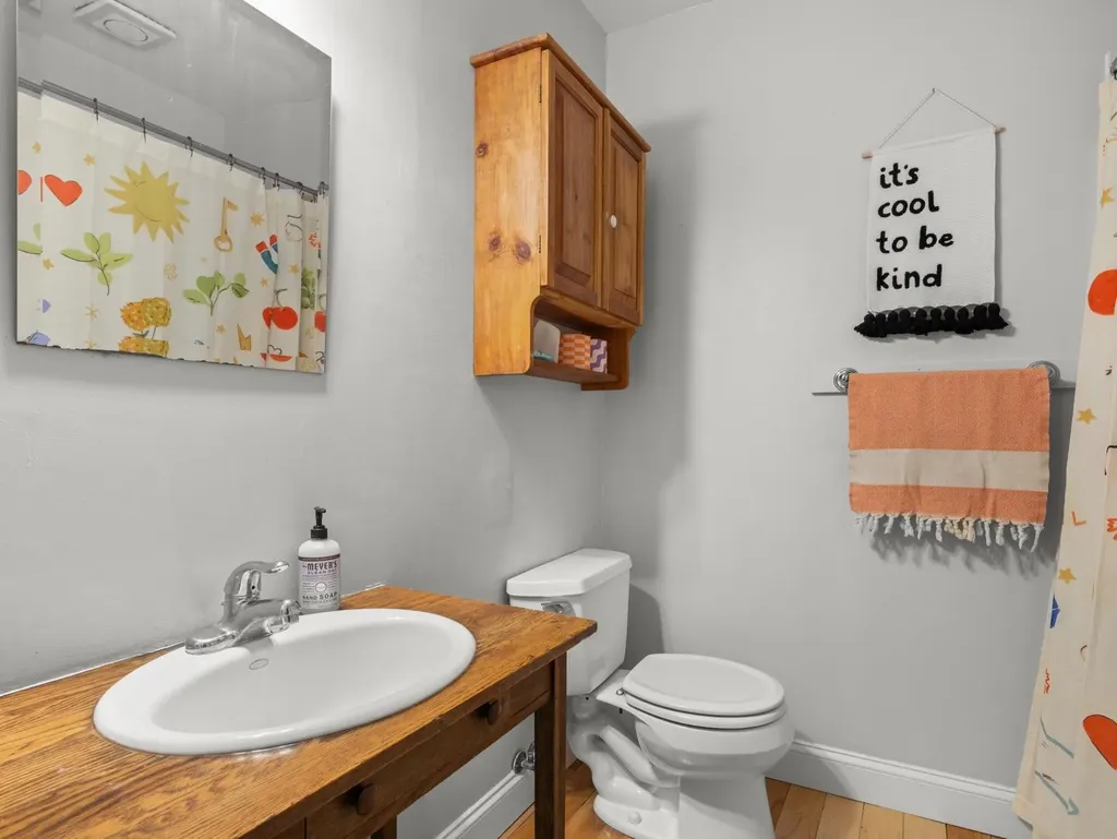 272 Spring Hollow Lane Montpelier VT 05602