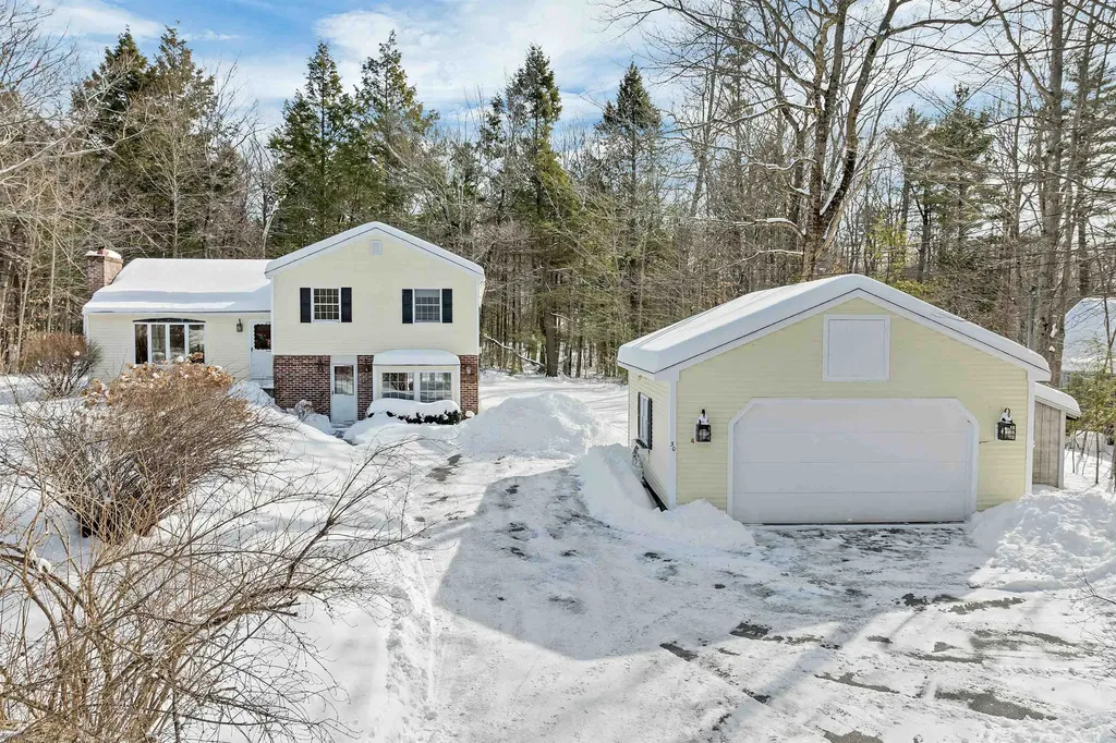 30 Winterhaven Road Wolfeboro NH 03894